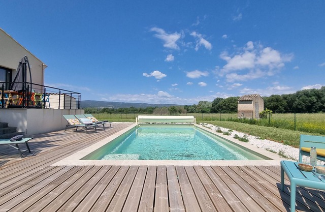 Lou Miradou, Lou Miradou