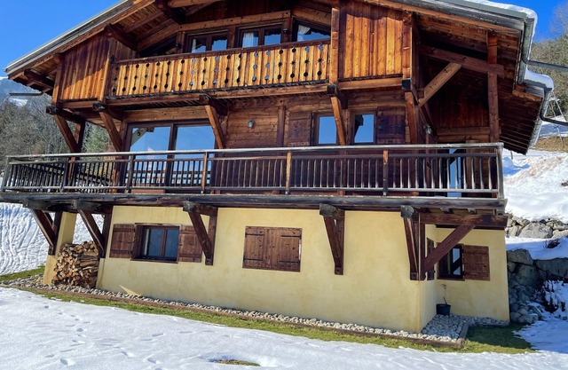 Loue Grand Chalet Familial Cordon . 6 Chambres. Vue D'exception Mont Blanc