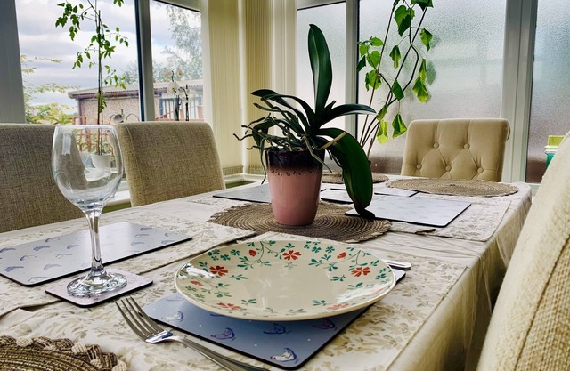 Lovely 2-bed House in Bramley With Field View