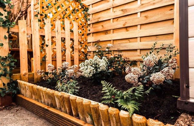 Lovely 2-BR House in Liverpool with Hot Tub!