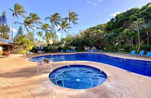 Lovely 2br condo by the beach
