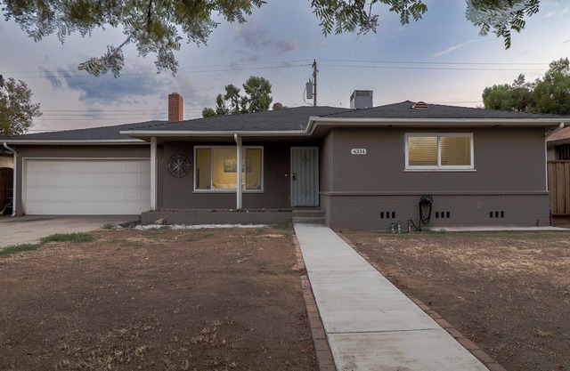 Lovely 3-bedroom house with AC/Heater in Fresno