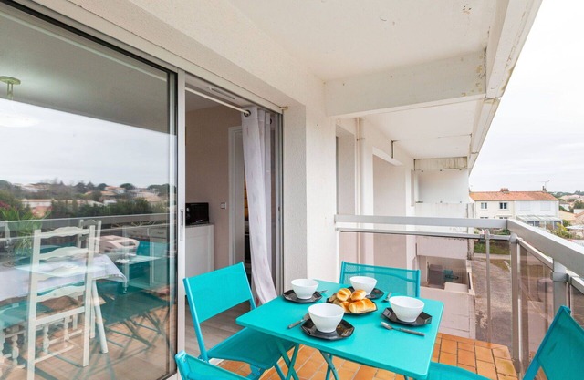 Lovely apartment for 4 guests with WIFI, TV and balcony