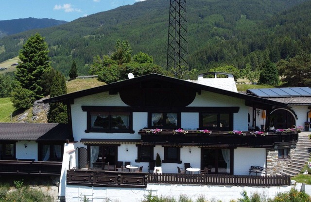 Lovely apartment for 5 people with TV, terrace and panoramic view