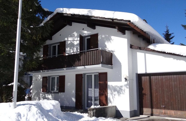 Lovely apartment for 6 people with WIFI, TV and balcony