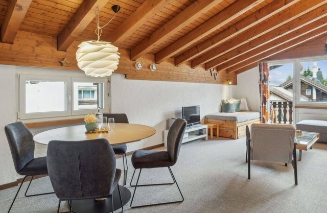 Lovely apartment for 5 guests with WIFI, TV, balcony and pets allowed