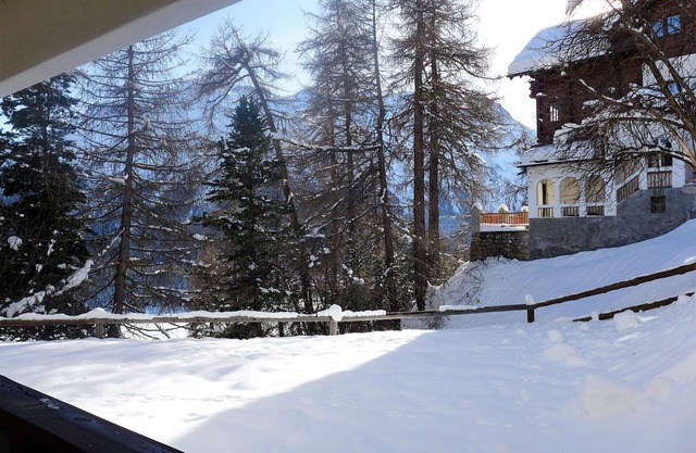 Lovely apartment for 4 people with WIFI, TV and balcony