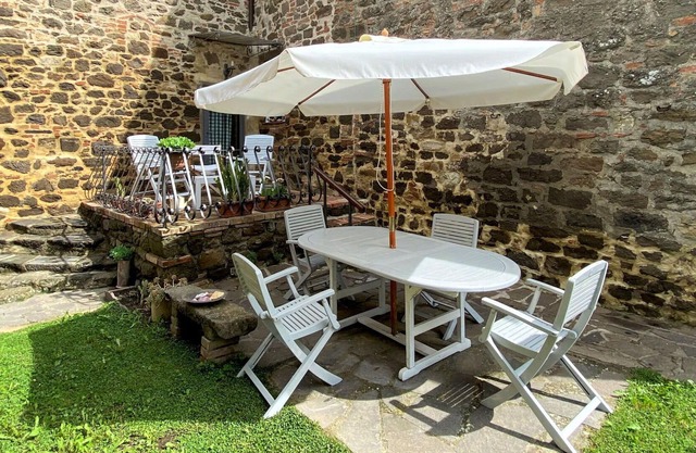 Lovely apartment for 4 people with WIFI and TV