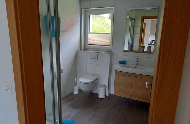 Lovely apartment for 5 guests with WIFI and TV