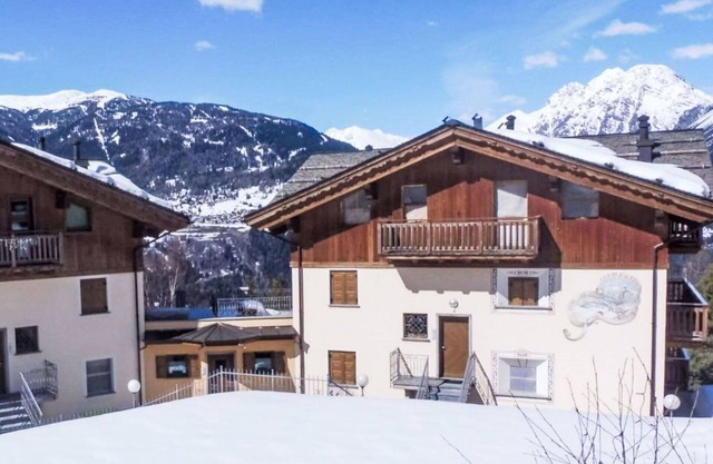 Lovely apartment for 3 guests with WIFI, TV, balcony and pets allowed