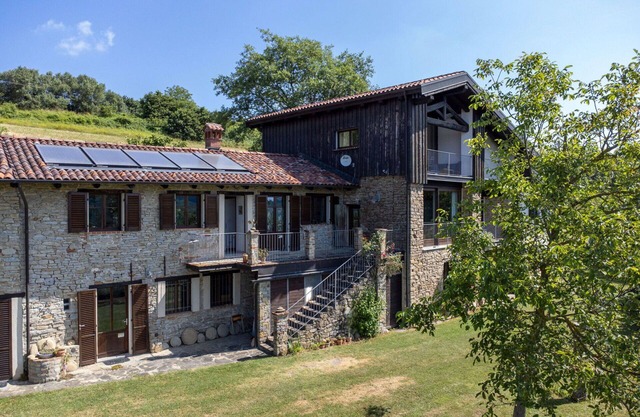 Lovely apartment for 4 guests with WIFI, terrace, pets allowed and panoramic view