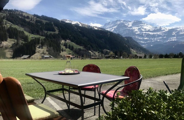 Lovely apartment for 4 people with WIFI, TV and balcony