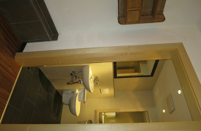 Lovely apartment for 5 people with WIFI, TV and parking