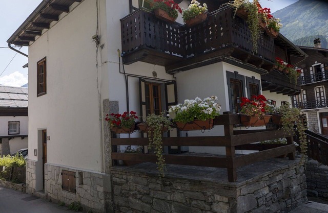 Lovely apartment for 6 guests with TV, balcony, pets allowed and panoramic view