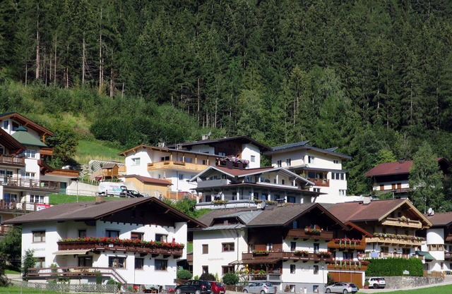 Lovely apartment for 3 guests with WIFI and TV