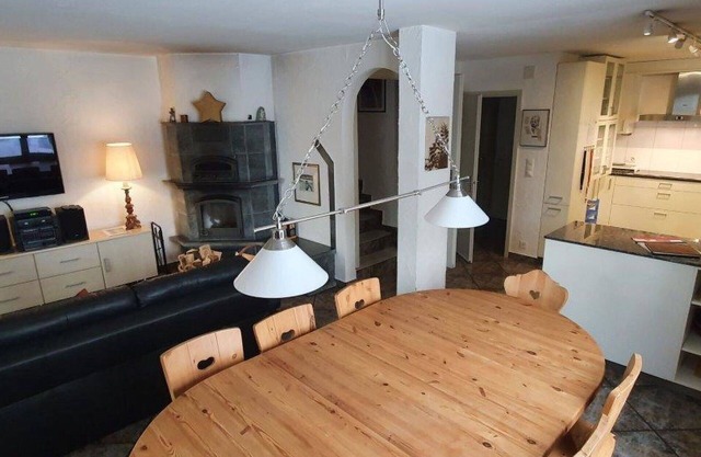 Lovely apartment for 7 guests with WIFI, TV, balcony and pets allowed