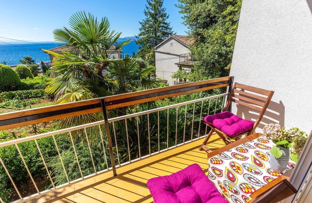 Lovely apartment in Icici with WiFi