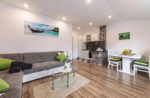 Lovely apartment in Pavicini with WiFi