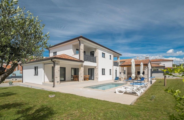 Lovely apartment in Porec with WiFi