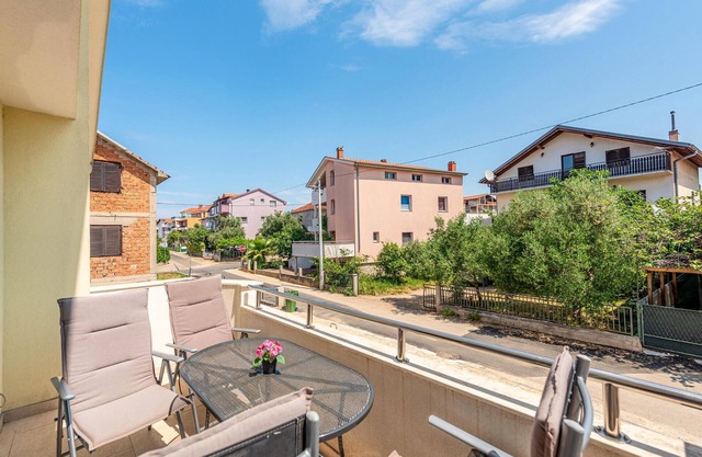 Lovely apartment in Zadar with WiFi