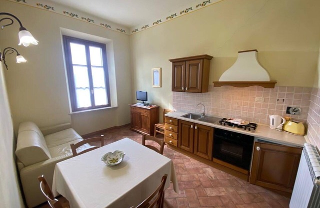 Lovely apartment in villa for 6 people with pool, WIFI, TV, patio and panoramic view