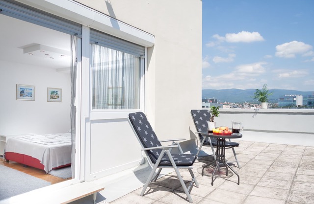 Lovely apartment with a terrace and a city view