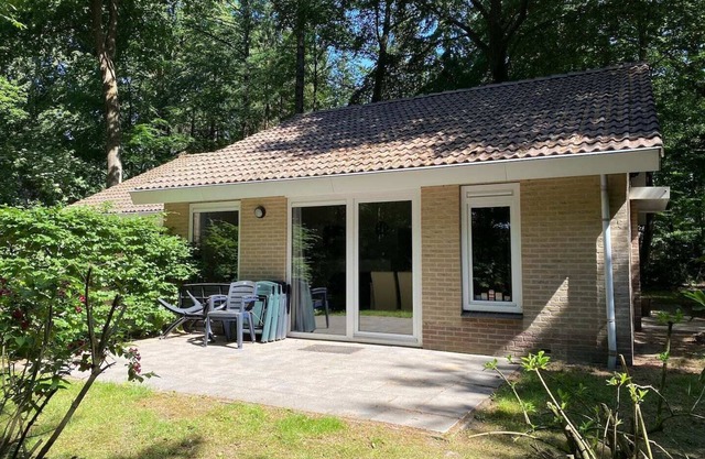 Lovely Bungalow (C13) on a small wooded park