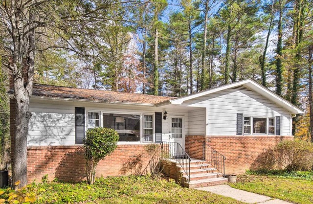 Lovely Hendersonville Home, Near Parks!