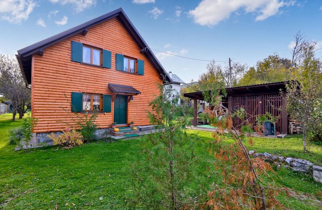 Lovely home in Dreznica with sauna