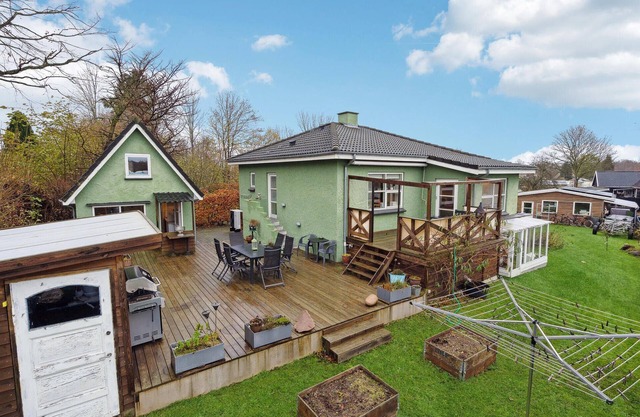 Lovely home in Faxe Ladeplads with WiFi