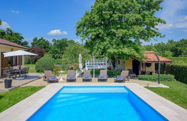 Lovely home in Sv. Petar u Sumi