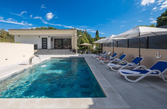 Lovely home in Labin with WiFi