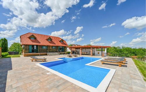 Lovely Home In Lestakovec With Kitchen