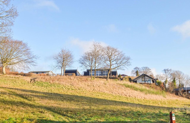 Lovely home in Løgstrup with house sea view