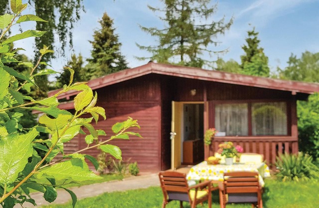 Lovely home in Morag with kitchen