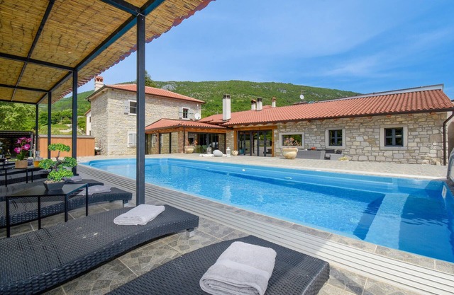 Lovely home in Motovun