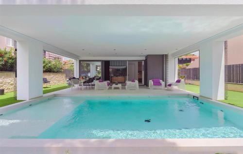 Lovely Home In Rovinj With Kitchen