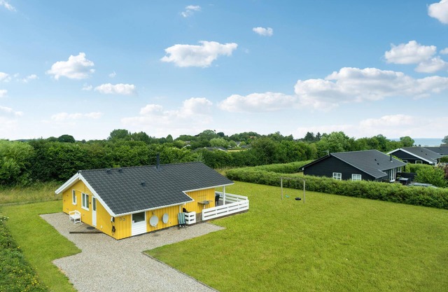 Lovely home in Rudkøbing with sauna