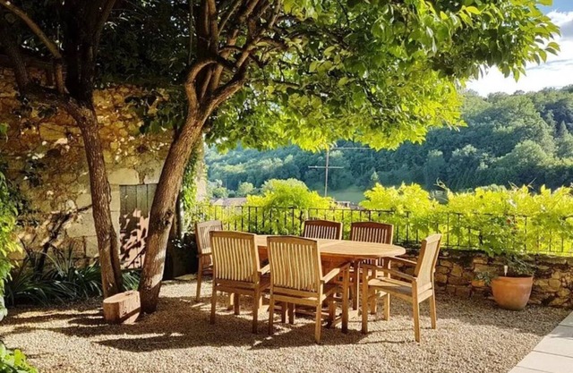 Lovely Perigordian Property with plenty of Character