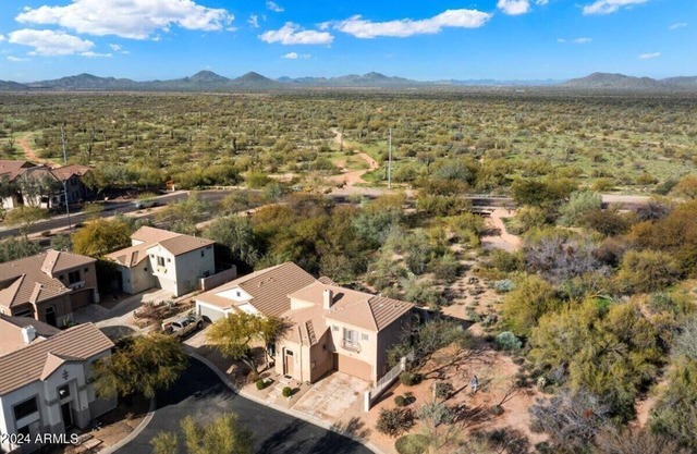 Lovely, quiet home on the outskirts of Cave Creek. Walking distance to coffee!