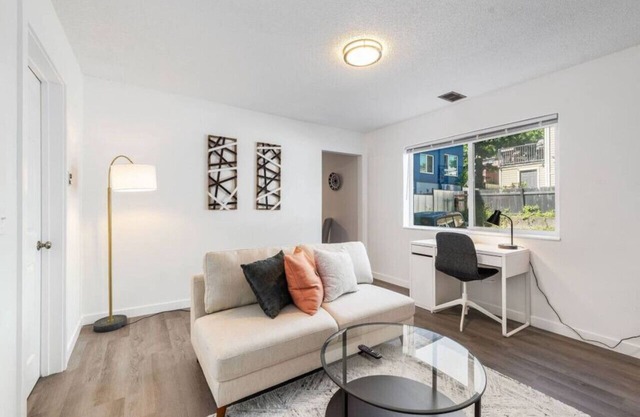 Lovely Remodeled 1BR in DT Tacoma - 6