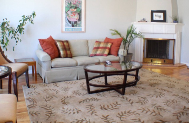 Lovely Sf Home by UCSF, MUNI, Beach and GGP w/ Ocean Views