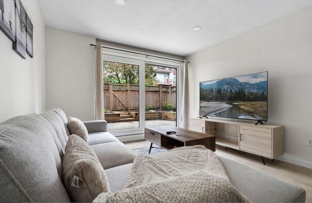 Lower Lonsdale Suite