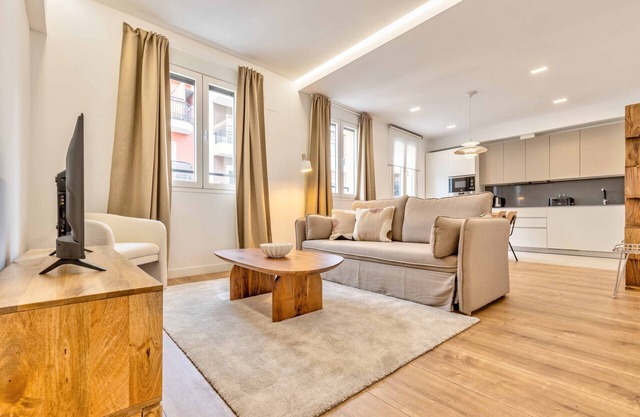 Luces III apartment in Madrid