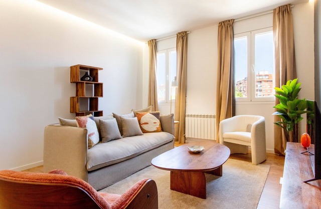 Luces IV apartment in Madrid