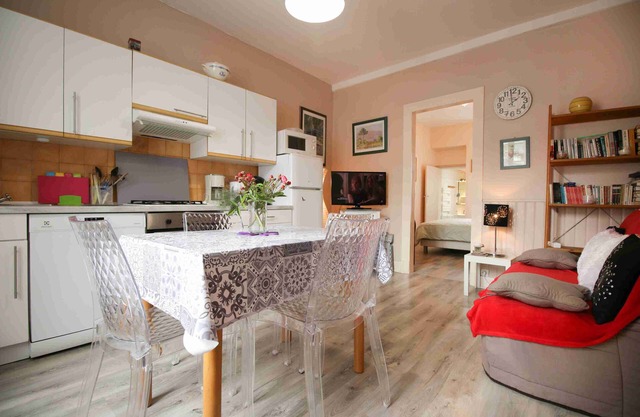 Luchon Apartment T2 Downtown Garden Wifi # 1
