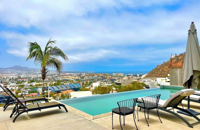 Lujoso Espacio en Pedregal con Privilegiada Vista y Piscina