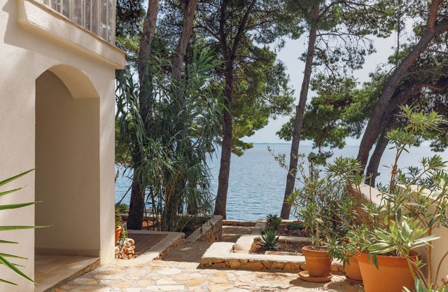 Luma Hvar ✶ Premium Beachfront House ✶