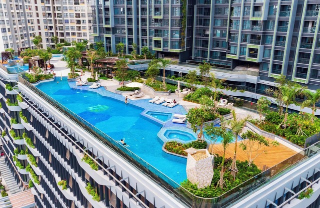 Lumiere Riverside Condo and Suite KHC