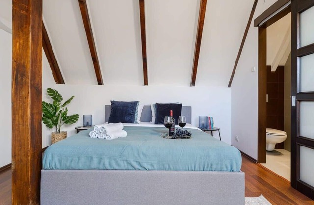 Lumina duplex apartment Old Town